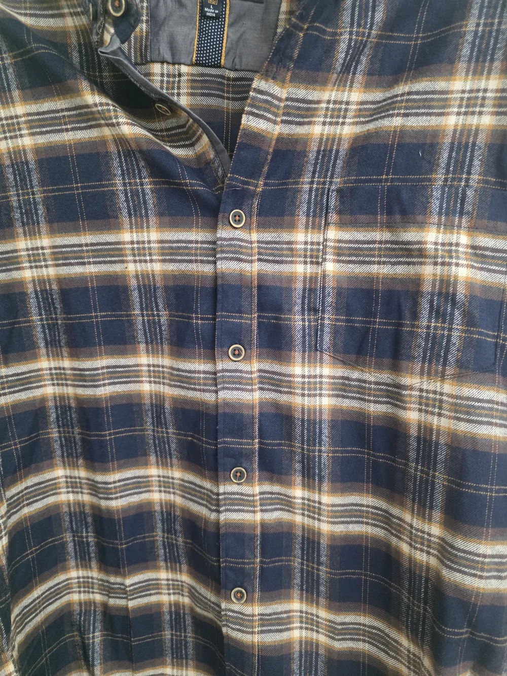 Men’s Navy and Tan Plaid Button-Up Shirt (0524)